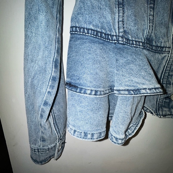 Very Trendy Ashley Vintage Charm Denim Jacket W/2 Layers of Ruffles at Hem, Sz L - Picture 3 of 7
